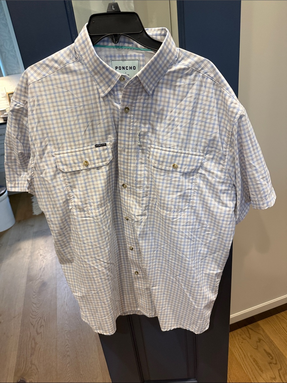 Poncho Men's Short-Sleeve Button-Down Plaid Shirt — Light Blue & White
